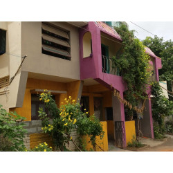 SRI SAI LADIES HOSTEL logo